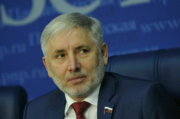 В аэропортах и самолетах предлагают запретить объявления на английском языке