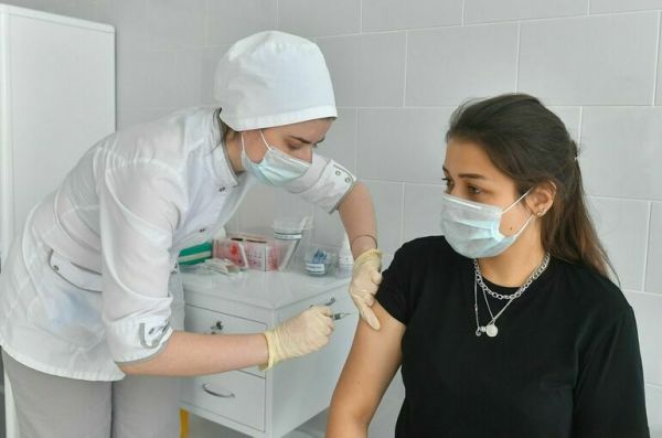 В Роспотребнадзоре напомнили, какие прививки нужно делать взрослым