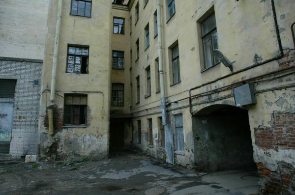 В России хотят создать команду спасения для &laquo;бесхозных&raquo; домов