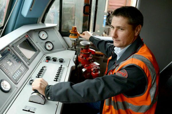 Железнодорожникам и водителям иногда полагается два обеденных перерыва