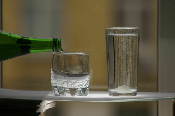 Жители Донецка рассказали, как добывают воду