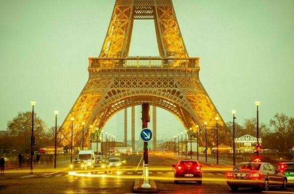 Франция увеличивает визовый сбор для россиян