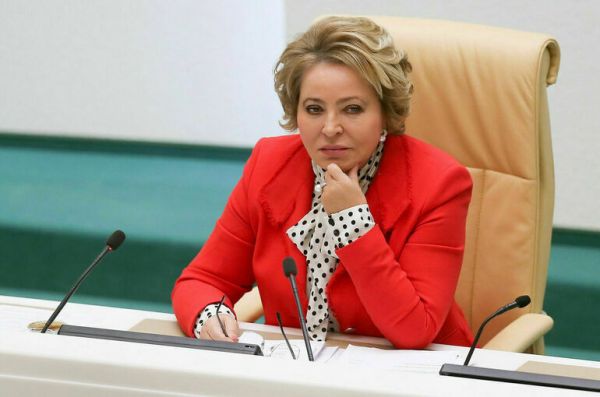 Матвиенко назвала главным достоянием России людей и мозги
