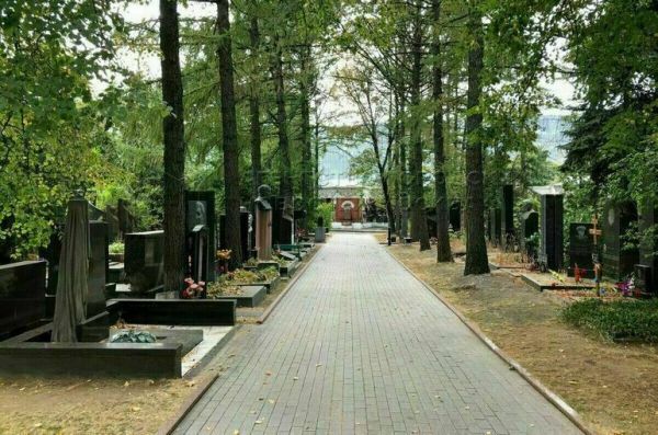 Михаила Горбачева похоронили на Новодевичьем кладбище