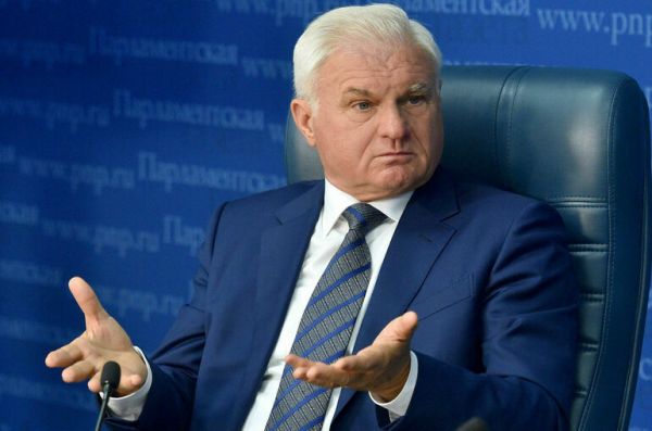 Плотников рассказал, что будут выращивать из отечественных семян