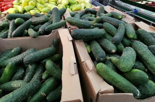 В России подорожали огурцы, помидоры и бананы