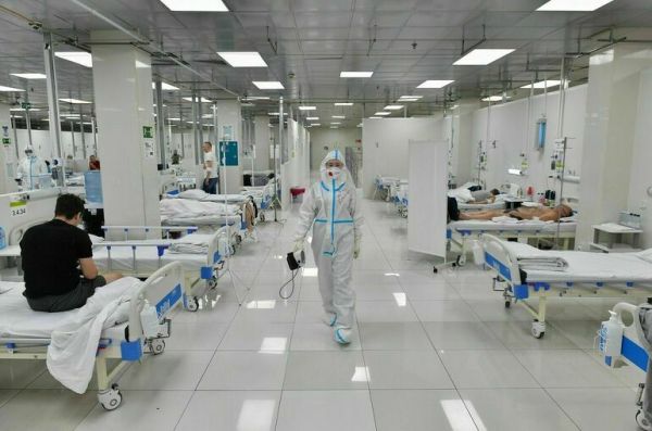 Вирусолог не исключил выявления в РФ больше 200 тысяч случаев COVID-19 в сутки Вирусолог не исключил выявления в РФ больше 200 тысяч случаев COVID-19 в сутки