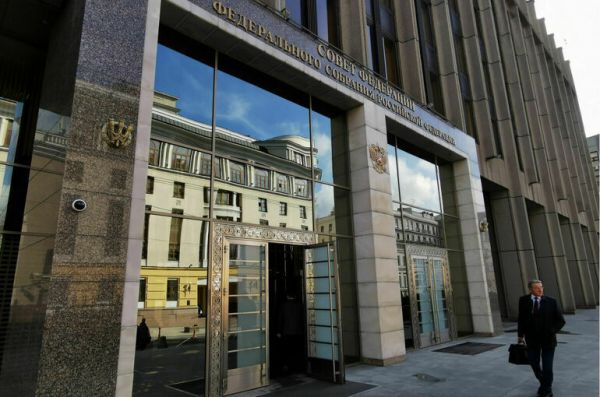 Восемь сенаторов примут участие в работе Восточного экономического форума