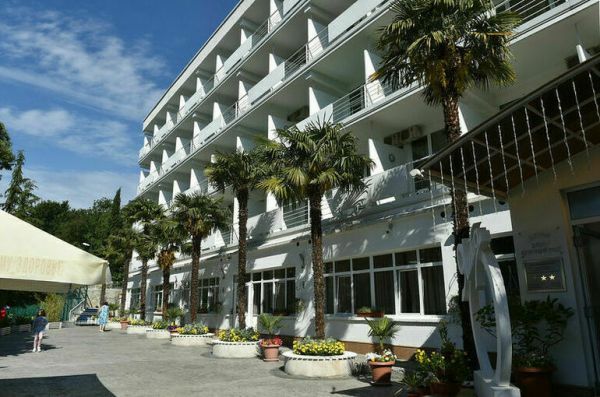 За лето Крым принял более четырех миллионов туристов