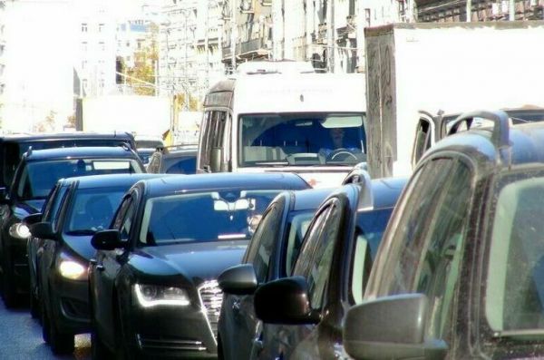 Законопроект о движении авто возле пограничных пунктов рекомендовали к принятию