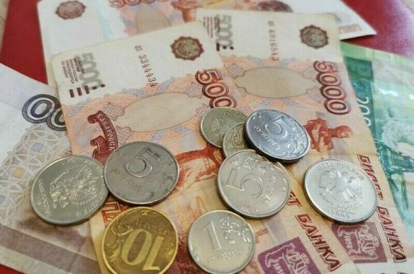 Зарплаты силовиков предложили повысить