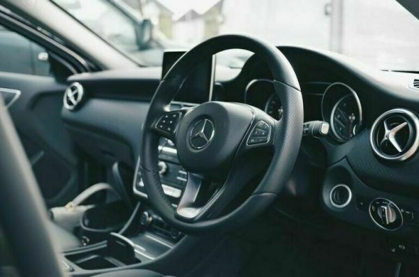 Mercedes намерен уйти с российского рынка