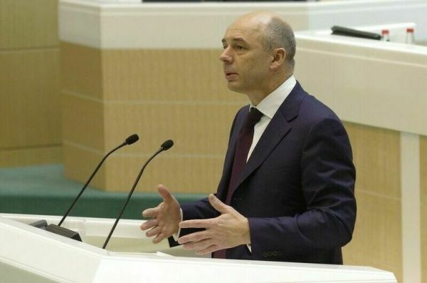 Силуанов объяснил причины дефицита бюджета России Силуанов объяснил причины дефицита бюджета России