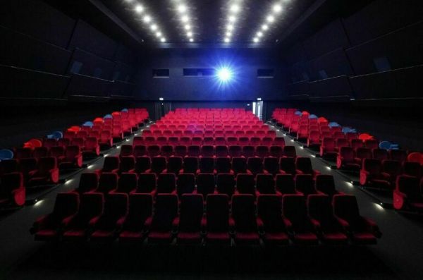 В кинопрокат может прийти параллельный импорт В кинопрокат может прийти параллельный импорт