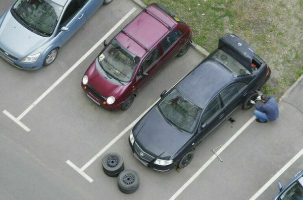 В Москве спрос на зимнюю резину за месяц вырос на треть