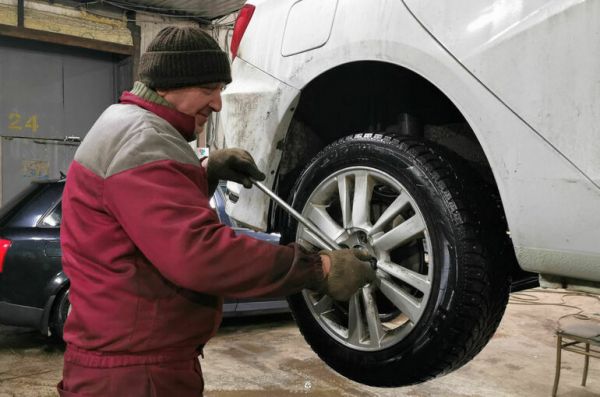 Выплаты по ОСАГО будут рассчитывать с учетом цен аналоговых запчастей