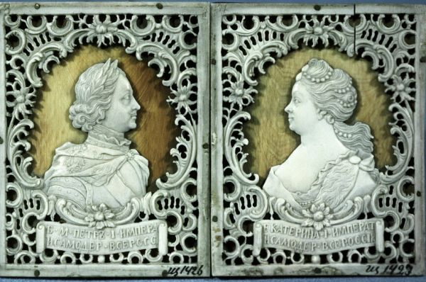 Что хранила Екатерина I в холмогорских ларцах