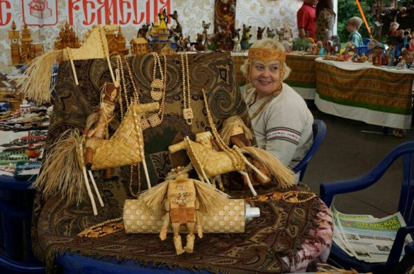 Что значит выражение &laquo;лыка не вяжет&raquo;