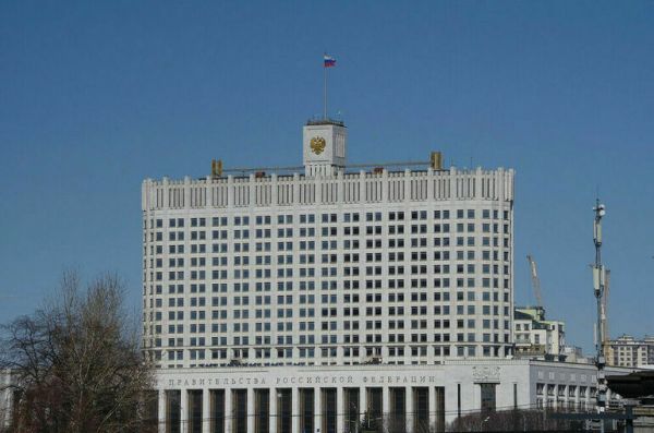 Кабмин ввел ввозные пошлины на шампуни и оружие из недружественных стран