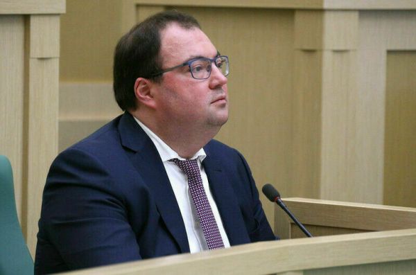 Шадаев выступил за принудительное лицензирование иностранного софта