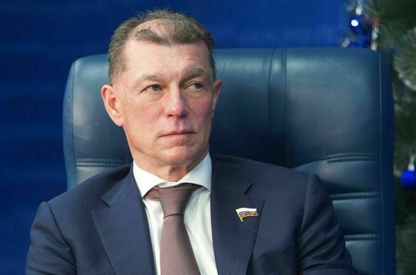 Топилин рассказал, как планируют защитить россиян от контрафактного спирта