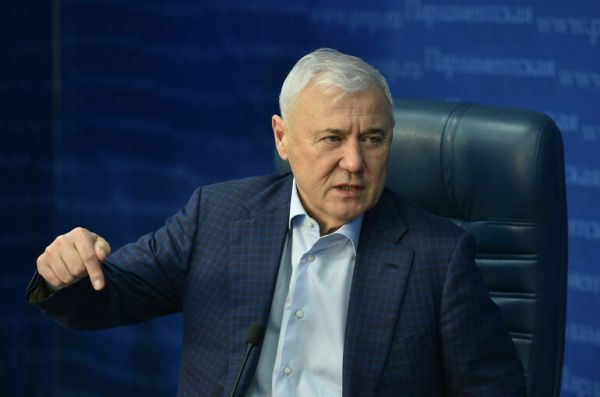 Аксаков предложил посчитать, как внеплановое повышение акцизов скажется на стоимости сигарет