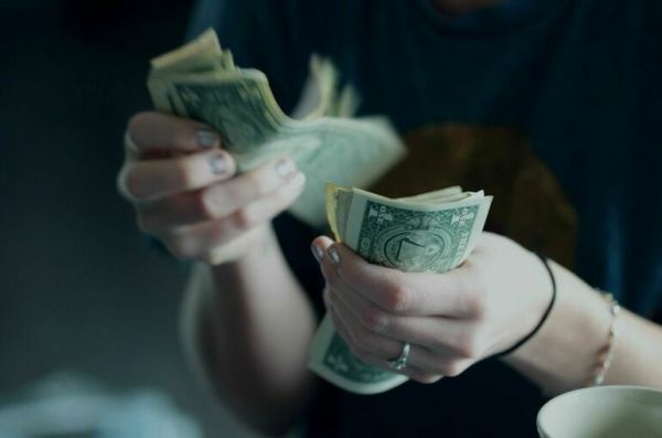 Песков заявил, что попытки конфисковать российские активы незаконны