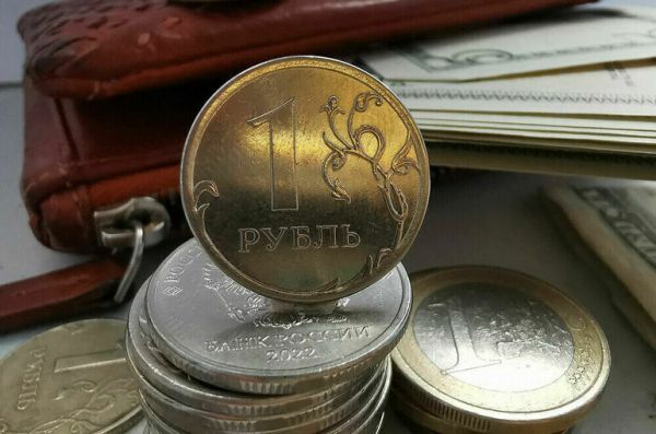 Иностранцам предлагают платить в рублях по валютным госгарантиям