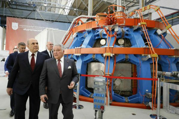 На смену нефти и газу придет токамак