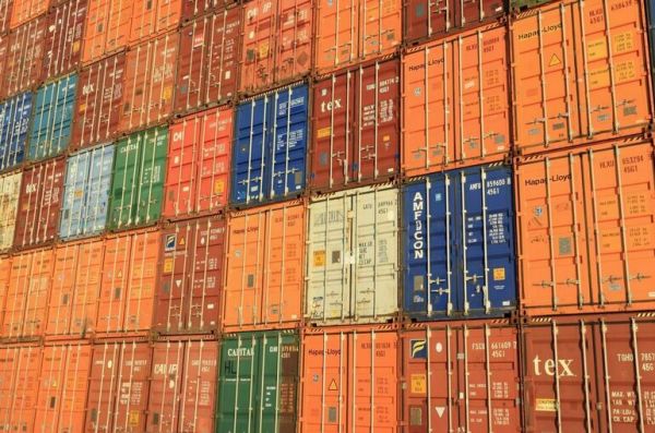 В ФТС назвали основных торговых партнеров России в 2022 году