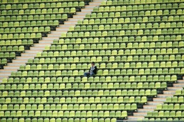 ФК &laquo;Оренбург&raquo; снизил цену на билеты до 10 рублей на фоне низкой посещаемости