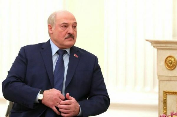 Лукашенко намерен обсудить с Путиным, &laquo;как поставить Польшу на место&raquo;