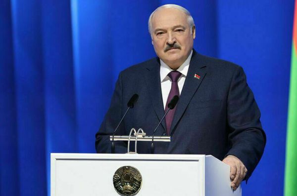 Лукашенко заявил, что Белоруссия не собирается ни с кем воевать