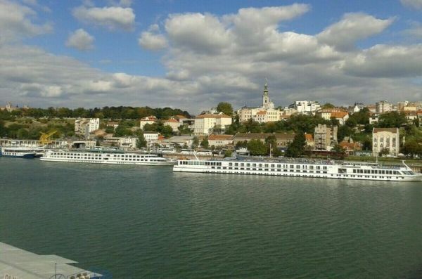 Посол США в Сербии надеется, что сербы «оставят обиды» на бомбардировки НАТО Посол США в Сербии надеется, что сербы «оставят обиды» на бомбардировки НАТО