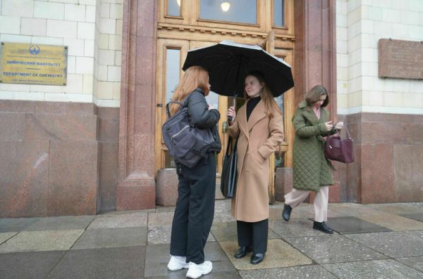 Жителям европейской части России спрогнозировали дождливые выходные