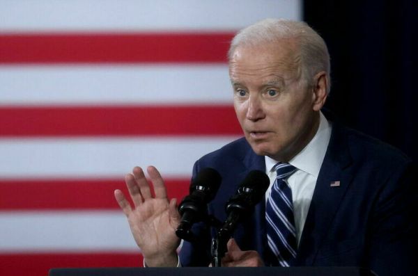 Байден не поедет в Великобританию на коронацию Карла III