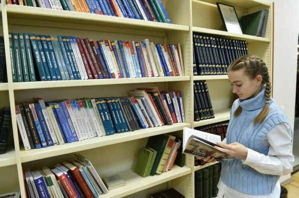 Минпросвещения сформирует новый перечень учебников для школ