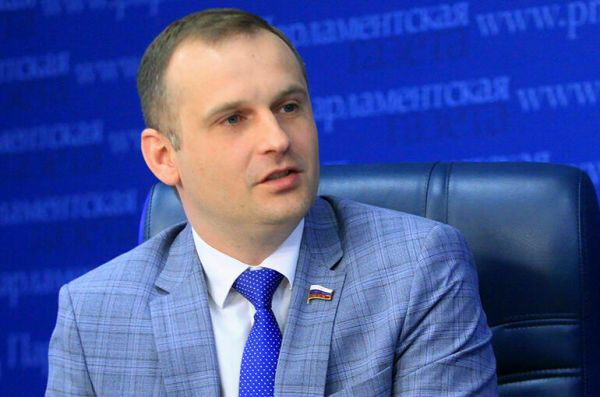 Леонов призвал провести кампанию по пропаганде донорства костного мозга