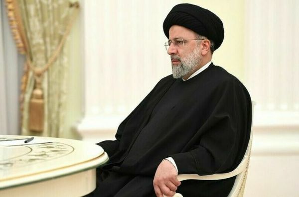 Президент Ирана назвал сожжение Корана в Швеции оскорблением человечества