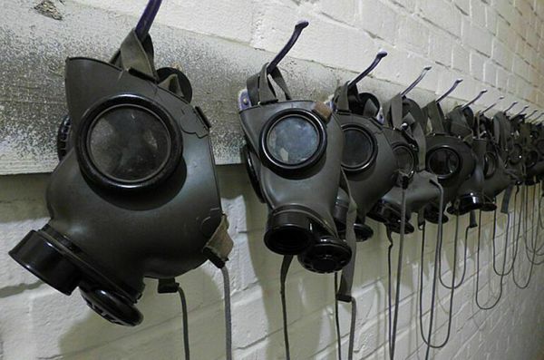 В Пскове на одной из улиц разлилась ртуть