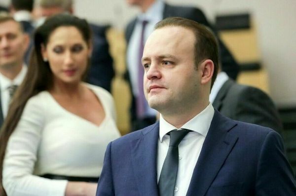 Даванков предложил отправлять водителям СМС-уведомления об эвакуации авто