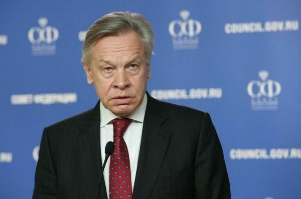 Пушков заявил о необходимости увеличить субсидии печатным СМИ