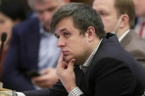 Толмачев заявил, что арест машин из РФ говорит о кризисе идей у Запада