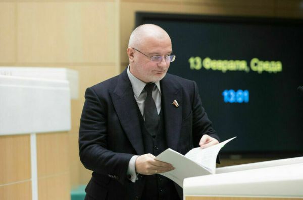 Клишас сообщил о доработке законопроекта о правилах онлайн-продажи алкоголя