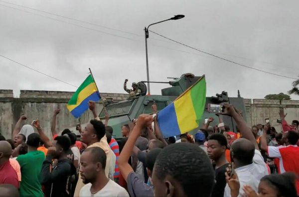 В Габоне военные арестовали некоторых членов правительства