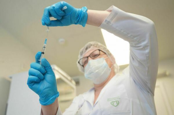 В Минздраве ожидают появления новой вакцины &laquo;Спутник&raquo; осенью