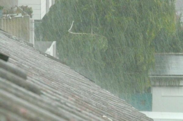 В Уссурийске на дамбе образовался проран