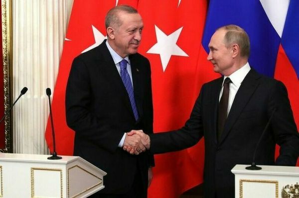 Переговоры Путина и Эрдогана в Сочи продлились три часа Переговоры Путина и Эрдогана в Сочи продлились три часа