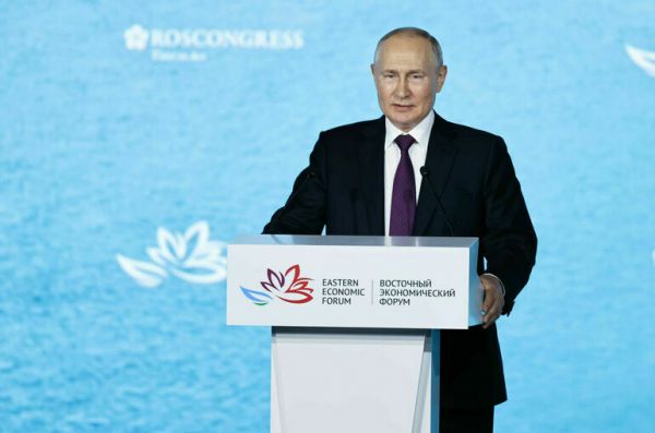 Путин: Производство СПГ в Арктике к 2030 году должно вырасти втрое 