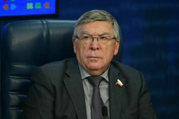 Рязанский поздравил пенсионеров с Международным днем пожилых людей